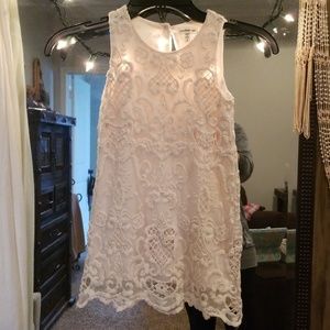 Cute Lacey cream sleeveless dress